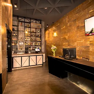 Vh Premier As & Meeting Center 4*, Tirana Albanien
