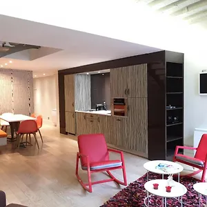 Beautiful Duplex In The Center Of Apartment