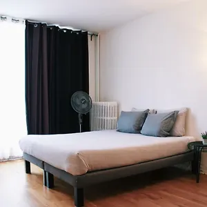 Lauriston Apartment